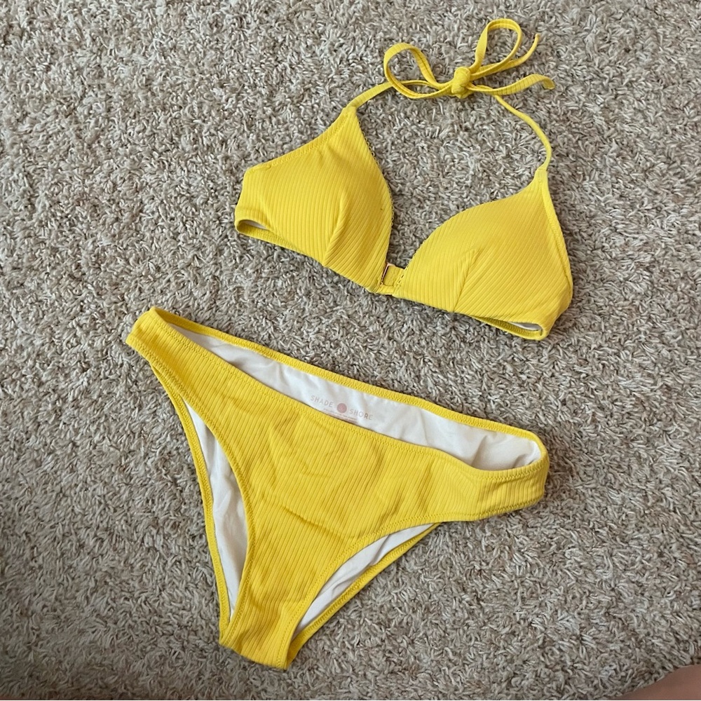 Ribbed yellow bikini